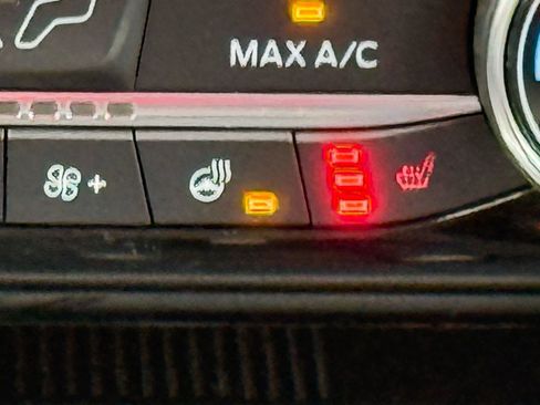 Used 2022 Ford Escape SEL w/ Technology Package image 5