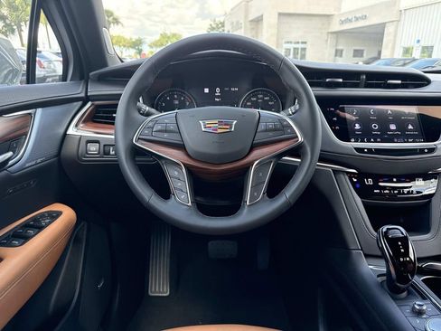 New 2026 Cadillac XT5 Premium Luxury w/ Driver Assist Package FWD image 17