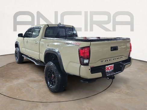 Used 2018 Toyota Tacoma TRD Off-Road w/ Technology Package image 7