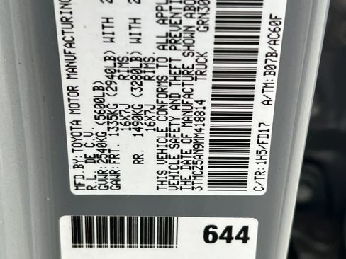 Used 2021 Toyota Tacoma TRD Off-Road w/ Technology Package image 31