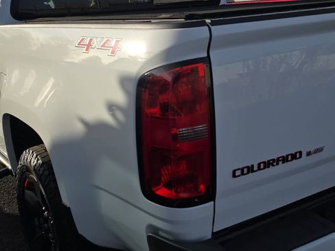 Used 2018 Chevrolet Colorado LT image 8