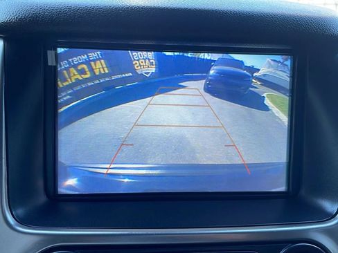Used 2020 Chevrolet Suburban LT RWD image 18