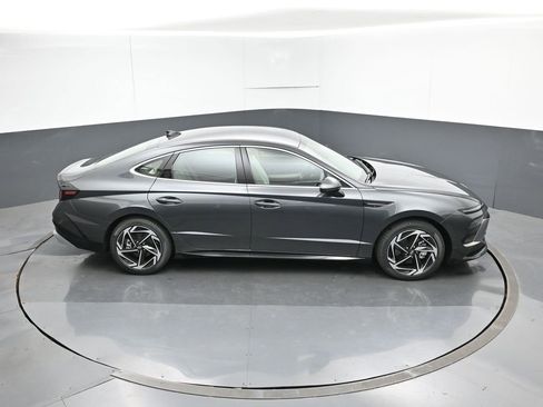 New 2026 Hyundai Sonata SEL FWD image 22