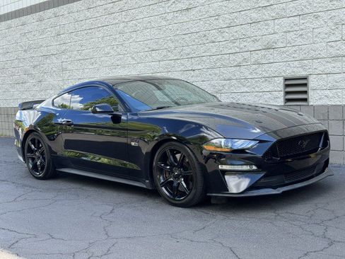 Used 2019 Ford Mustang GT w/ Black Accent Package RWD image 4