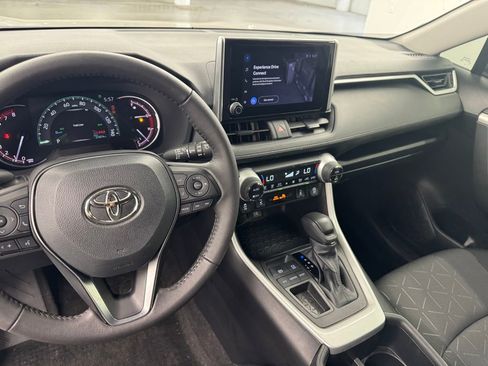 Used 2024 Toyota RAV4 XLE FWD image 8