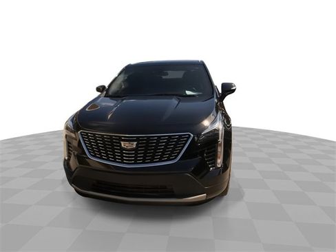 Used 2021 Cadillac XT4 Premium Luxury w/ Driver Awareness Package image 5