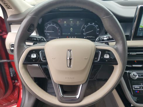 Certified 2022 Lincoln Corsair AWD w/ Premium Package image 14