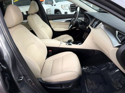 Used 2020 INFINITI QX50 Luxe AWD/4WD image 22
