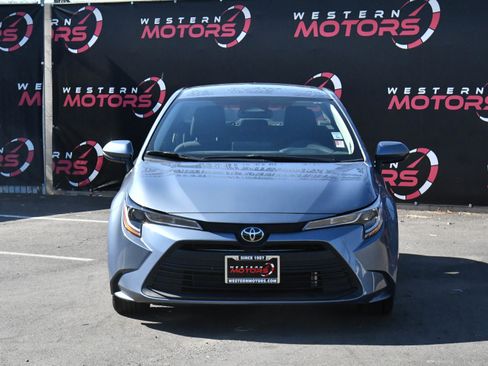 Used 2024 Toyota Corolla LE image 2