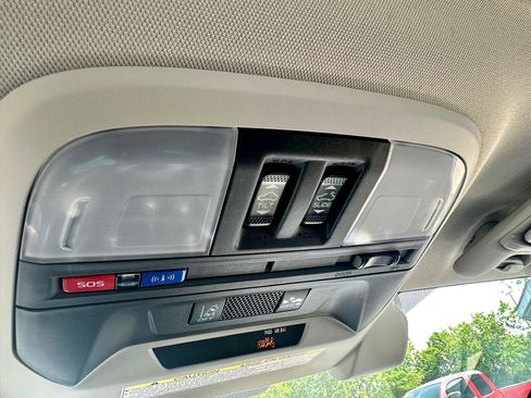 Used 2017 Subaru Impreza 2.0i Limited w/ Moonroof/BSD & Rcta/Eyesight image 38