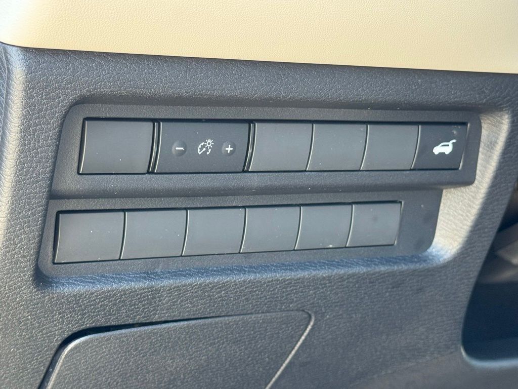 Used 2025 Mitsubishi Outlander SEL FWD image 24