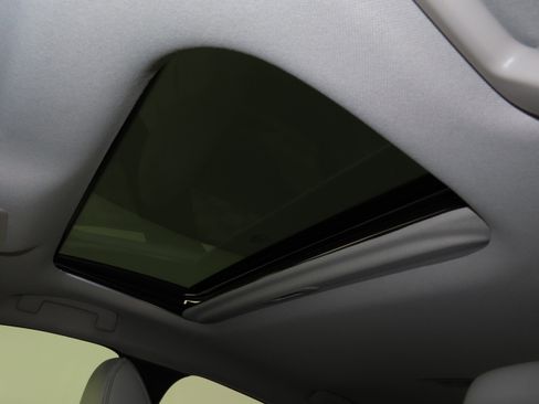 New 2026 Nissan Sentra SL w/ Floor Mat Package image 22