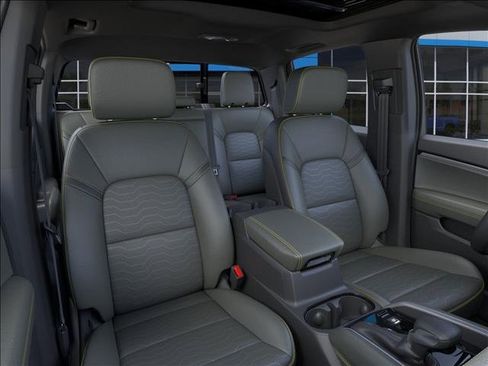 New 2026 Chevrolet Colorado ZR2 w/ Technology Package image 16