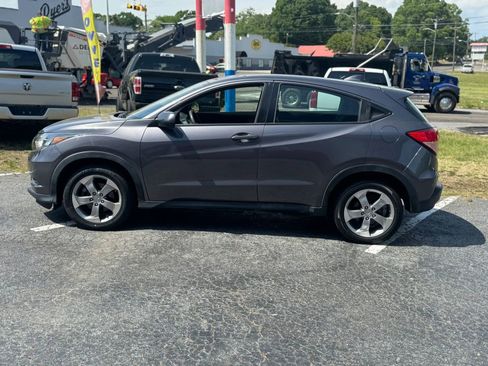 Used 2016 Honda HR-V LX image 8