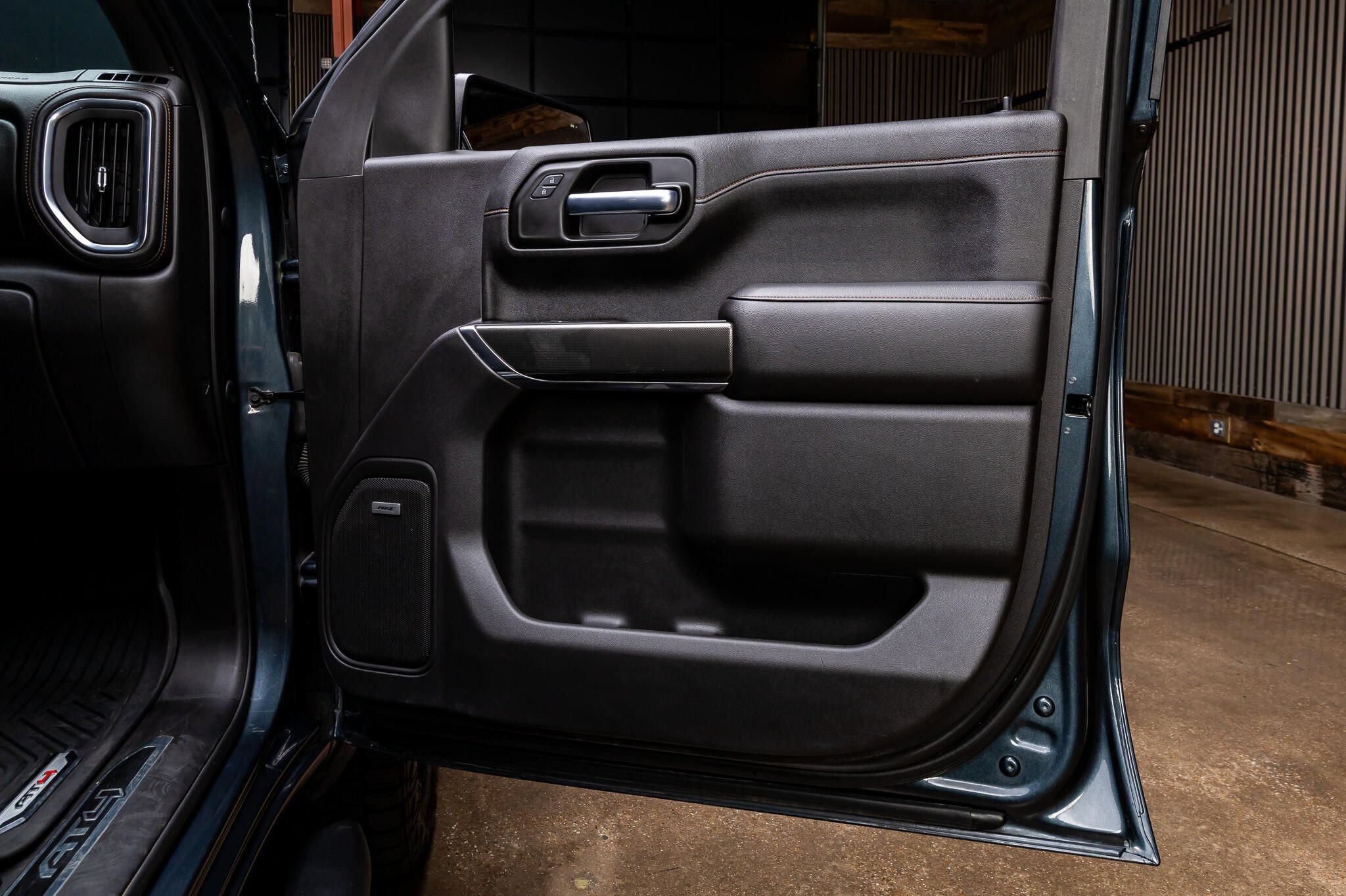 Used 2020 GMC Sierra 1500 AT4 w/ AT4 Premium Package AWD/4WD image 43