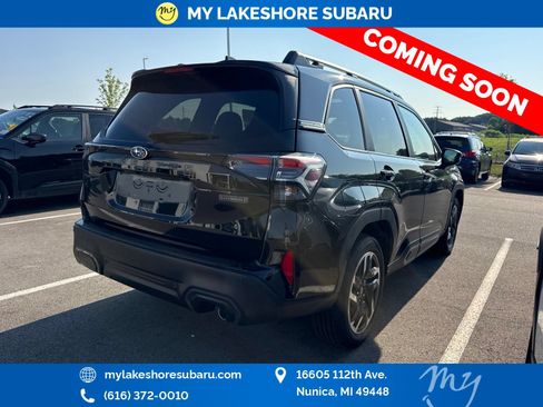 Used 2025 Subaru Forester Limited w/ Popular Package AWD/4WD image 9