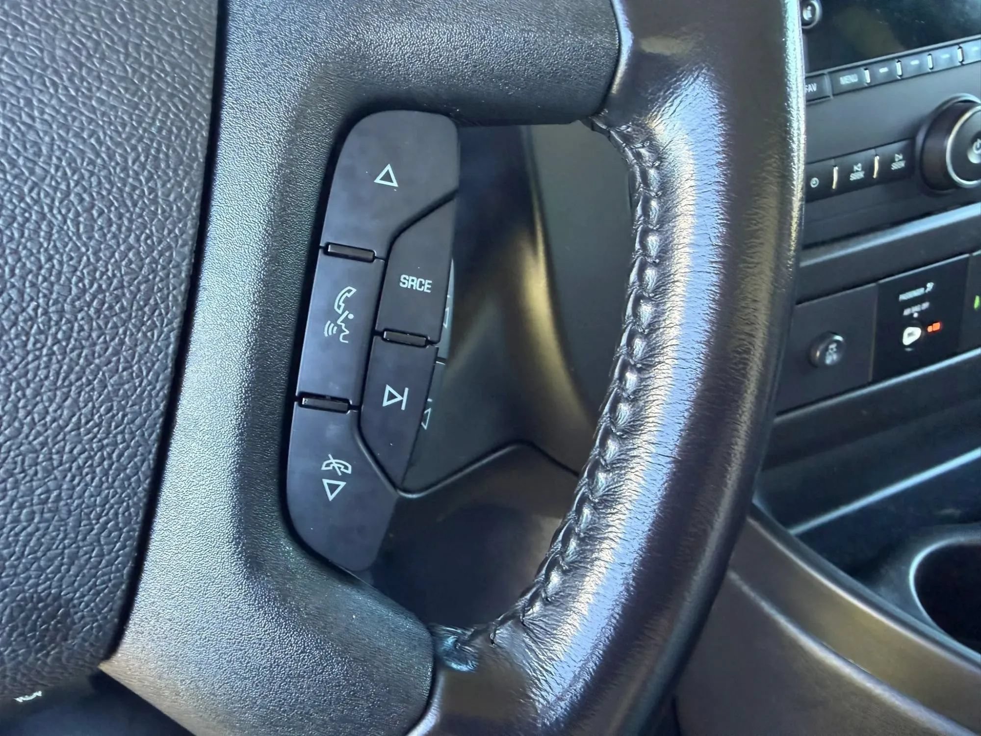 Used 2023 Chevrolet Express 2500 Extended w/ Driver Convenience Package RWD image 15