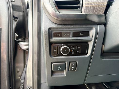 Certified 2023 Ford F150 Platinum w/ Equipment Group 701A High AWD/4WD image 14