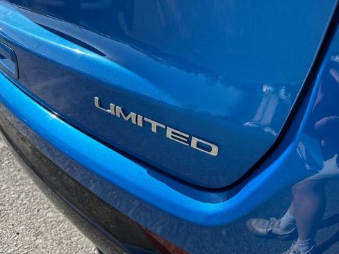 Used 2025 Jeep Compass Limited w/ Elite Group AWD/4WD image 10