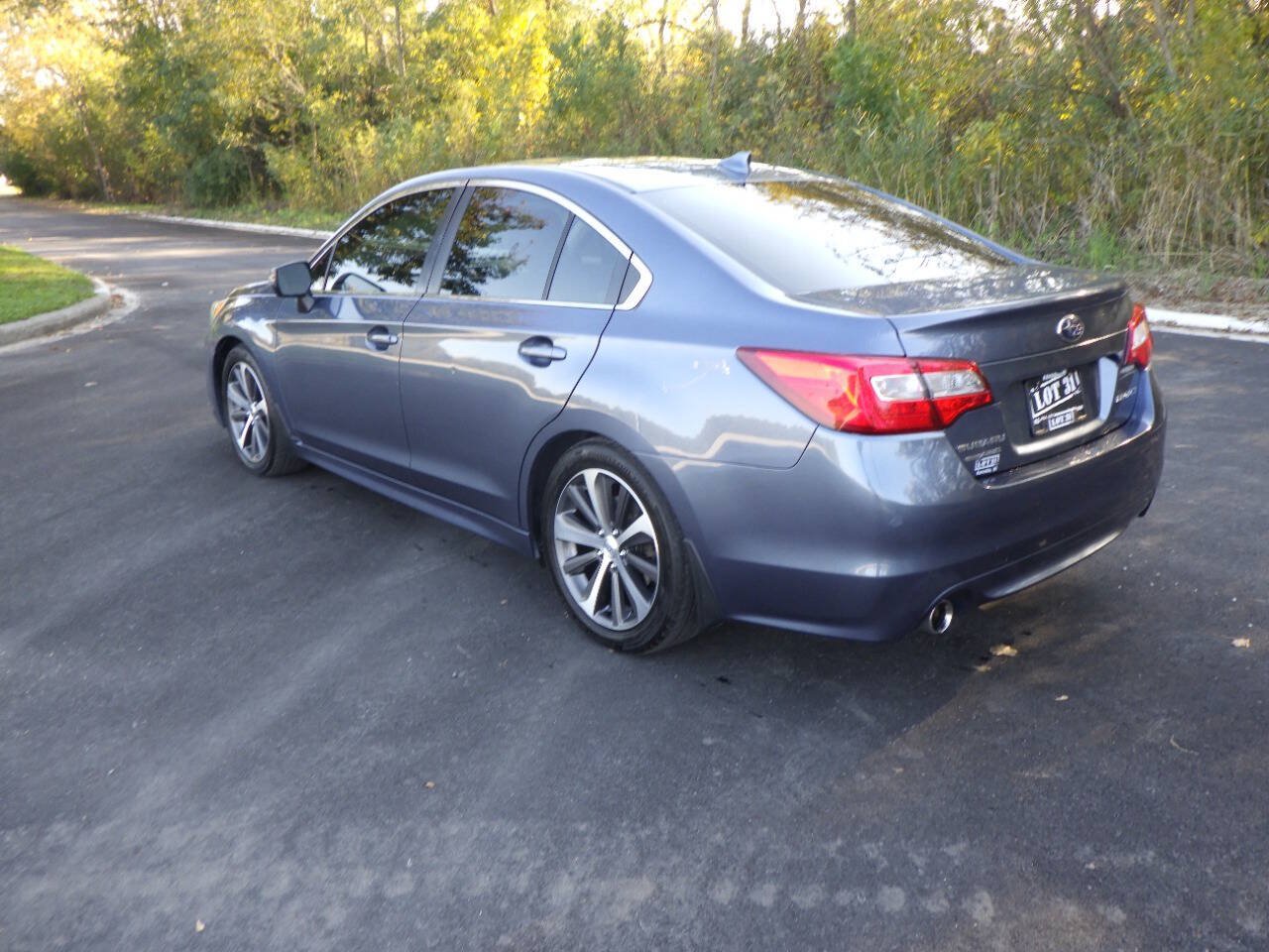 Used 2016 Subaru Legacy 2.5i Limited AWD/4WD image 3