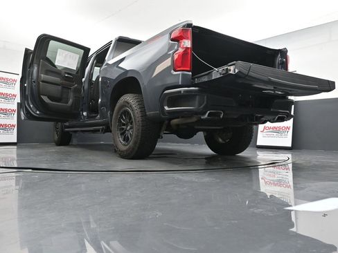 Used 2022 Chevrolet Silverado 1500 LT Trail Boss w/ LT Trail Boss Premium Package image 30