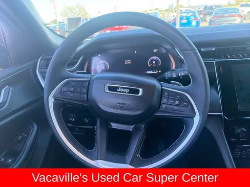 Used 2023 Jeep Grand Cherokee L Laredo AWD/4WD image 14