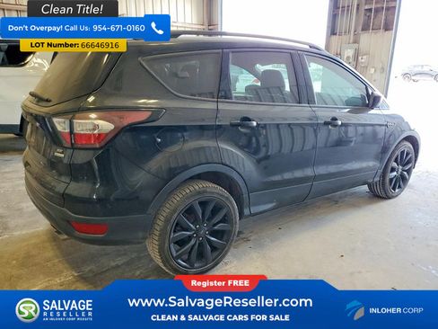 Used 2017 Ford Escape SE w/ Equipment Group 201A FWD image 4