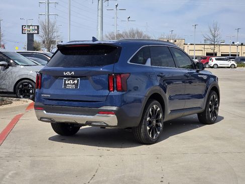 New 2026 Kia Sorento EX w/ EX Premium Package image 4