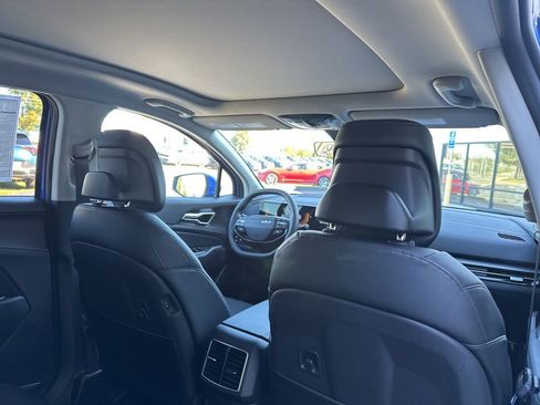 New 2026 Kia Sportage EX w/ EX Panorama Roof Package image 17