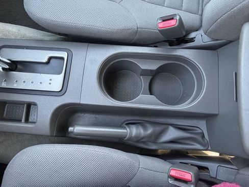 Used 2016 Nissan Frontier S image 16