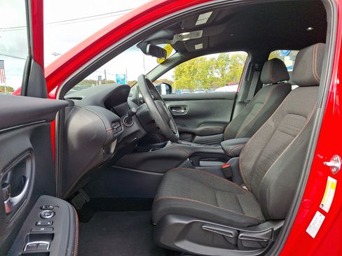 Used 2023 Honda HR-V Sport image 13
