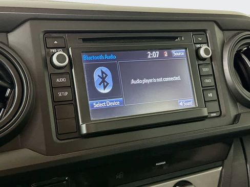 Used 2017 Toyota Tacoma SR image 15