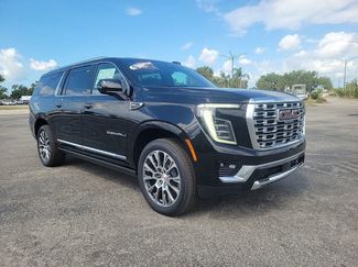 New 2026 GMC Yukon XL Denali w/ Denali Reserve Package RWD video 2