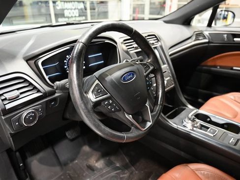 Used 2019 Ford Fusion Titanium image 21