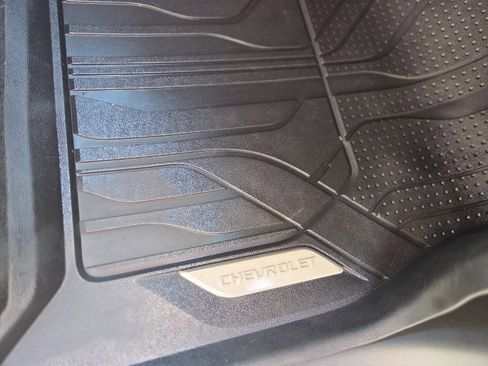 Used 2023 Chevrolet Traverse LT w/ LPO, Floor Liner Package image 38