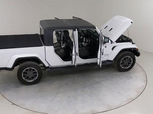 Used 2020 Jeep Gladiator Overland w/ Dual Top Group image 45