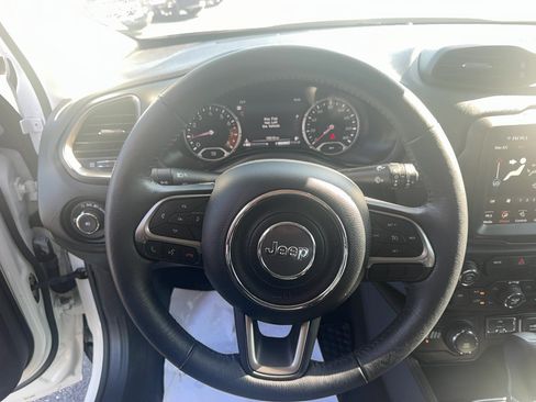 Used 2022 Jeep Renegade Limited AWD/4WD image 13