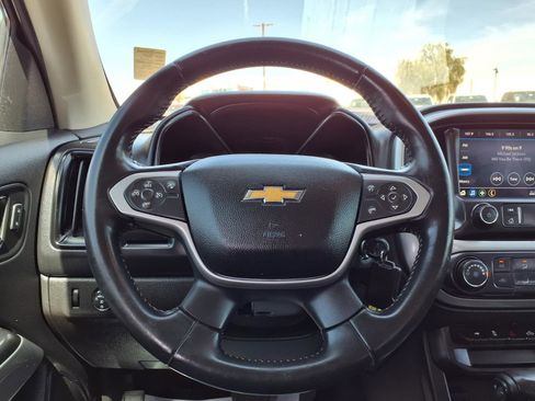 Used 2021 Chevrolet Colorado LT w/ Safety Package RWD image 20