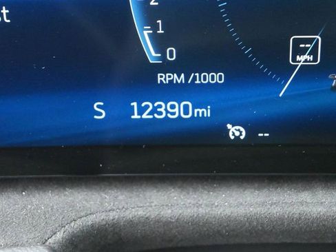 Used 2024 Cadillac XT4 Sport image 37