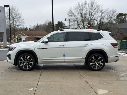 New 2026 Volkswagen Atlas SEL Premium R-Line image 18