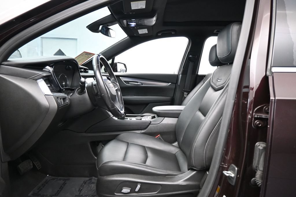 Used 2021 Cadillac XT6 Luxury FWD image 11