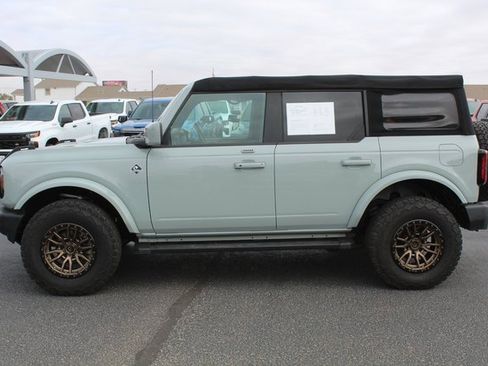 Used 2022 Ford Bronco Outer Banks image 8