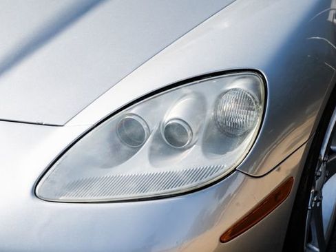 Used 2006 Chevrolet Corvette Convertible w/ Preferred Equipment Group image 44