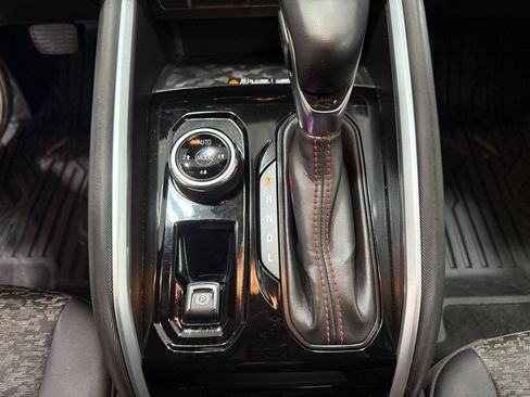 Used 2023 Chevrolet Colorado Z71 w/ Z71 Convenience Package 2 image 14