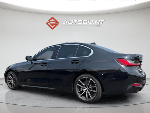 Used 2020 BMW 330i Sedan w/ Convenience Package RWD image 4