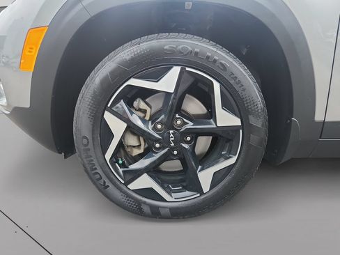 Certified 2024 Kia Seltos EX AWD/4WD image 9