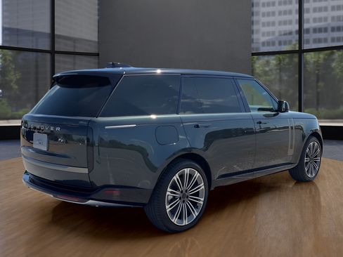New 2026 Land Rover Range Rover Long Wheelbase SE AWD/4WD image 5