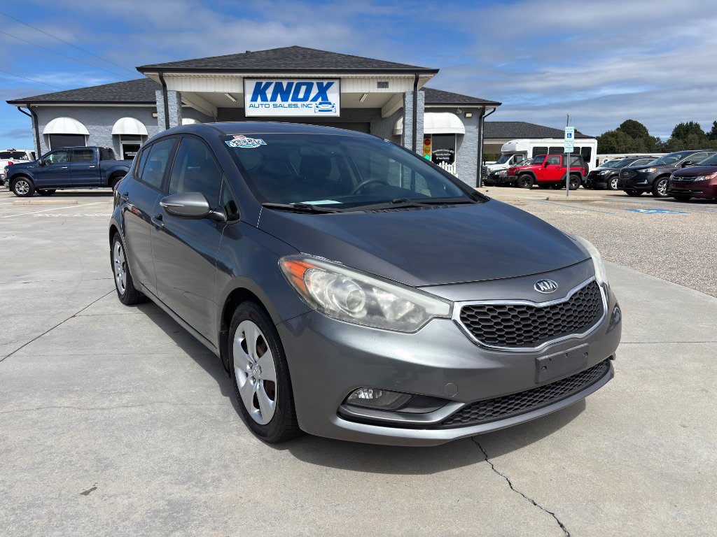 Used 2016 Kia Forte LX FWD image 2