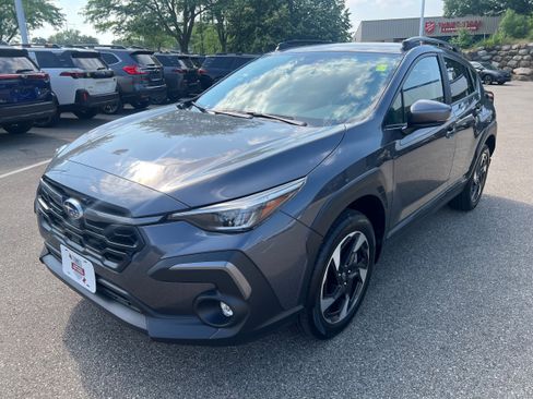 Certified 2025 Subaru Crosstrek 2.5i Limited AWD/4WD image 3