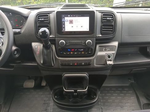 Used 2025 RAM ProMaster 2500 w/ U-Haul Equipment Group FWD image 20